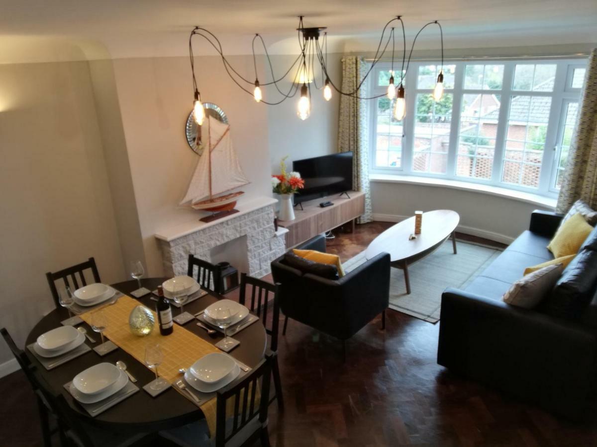 איסטלי Kings Field Maisonette מראה חיצוני תמונה