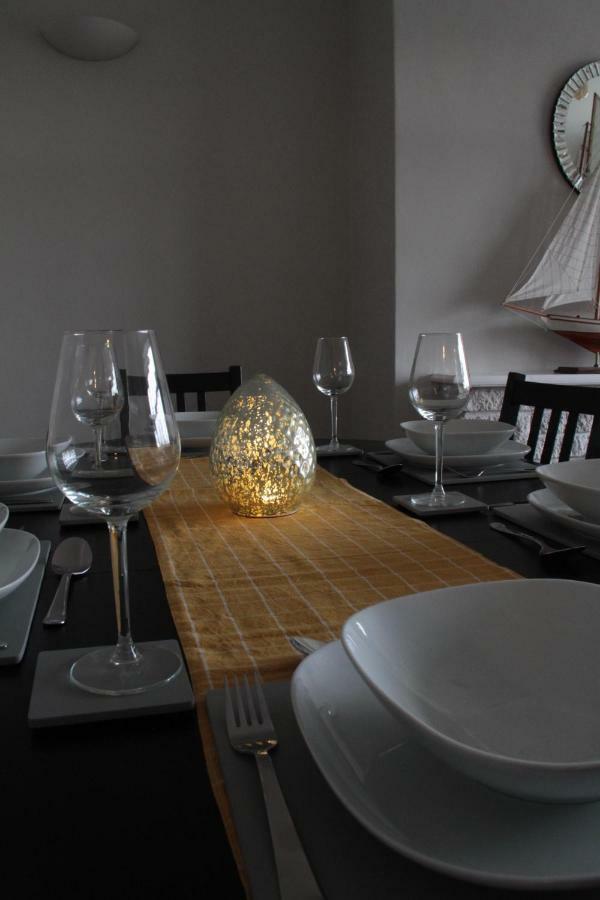 איסטלי Kings Field Maisonette מראה חיצוני תמונה